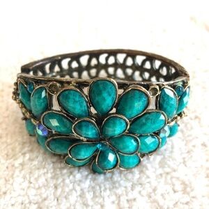 Turquoise beads cuff bracelet